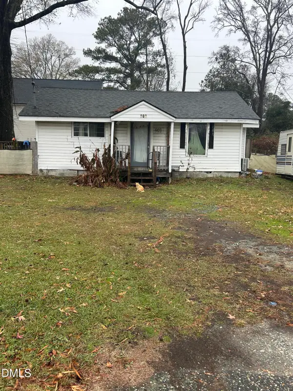 903 N Fayetteville Avenue, Dunn, NC 28334