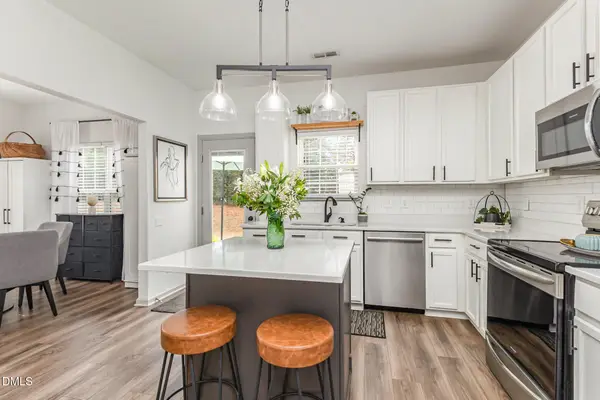 212 Cline Falls Drive, Holly Springs, NC 27540