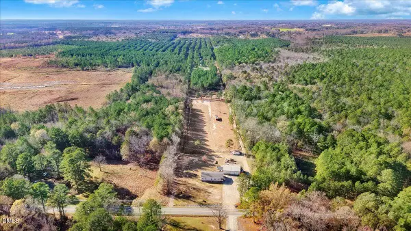 2310 Devils Racetrack Road, Four Oaks, NC 27524