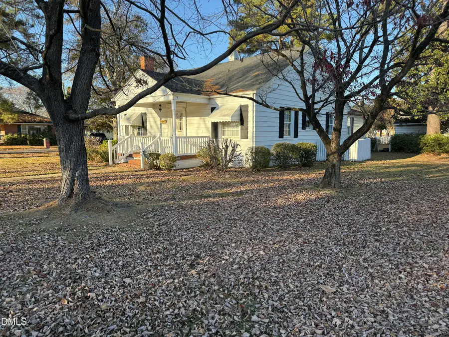 608 W Parrish Drive, Benson, NC 27504 - Image #2