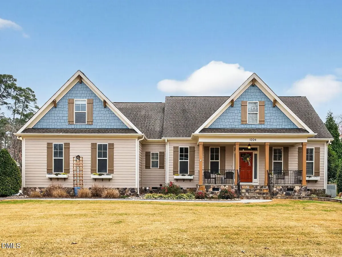 1304 Golden Bluff Lane, Fuquay Varina, NC 27526 - Image #1
