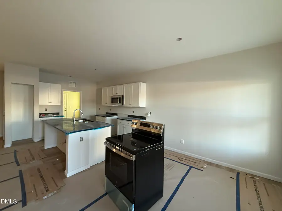 24 W Emily Gardens Drive, Selma, NC 27576 - Image #3