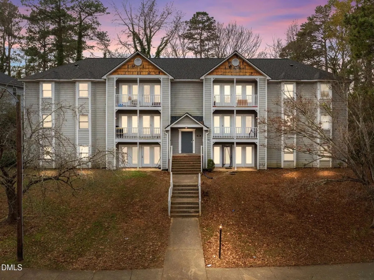 1321-302 Park Glen Drive #Building 8j, Raleigh, NC 27610 - Image #1
