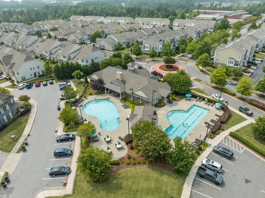 10122 Glen Autumn Road, Raleigh, NC 27617 - Image #2