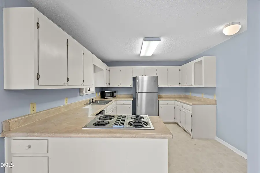 809 Hilltop Circle, Sanford, NC 27332 - Image #2