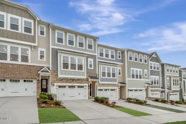 2730 Hunter Woods Drive #625, Apex, NC 27502