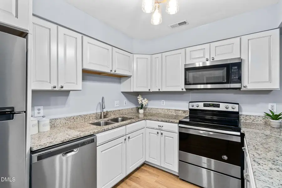 168 Summerwalk Circle, Chapel Hill, NC 27517 - Image #3