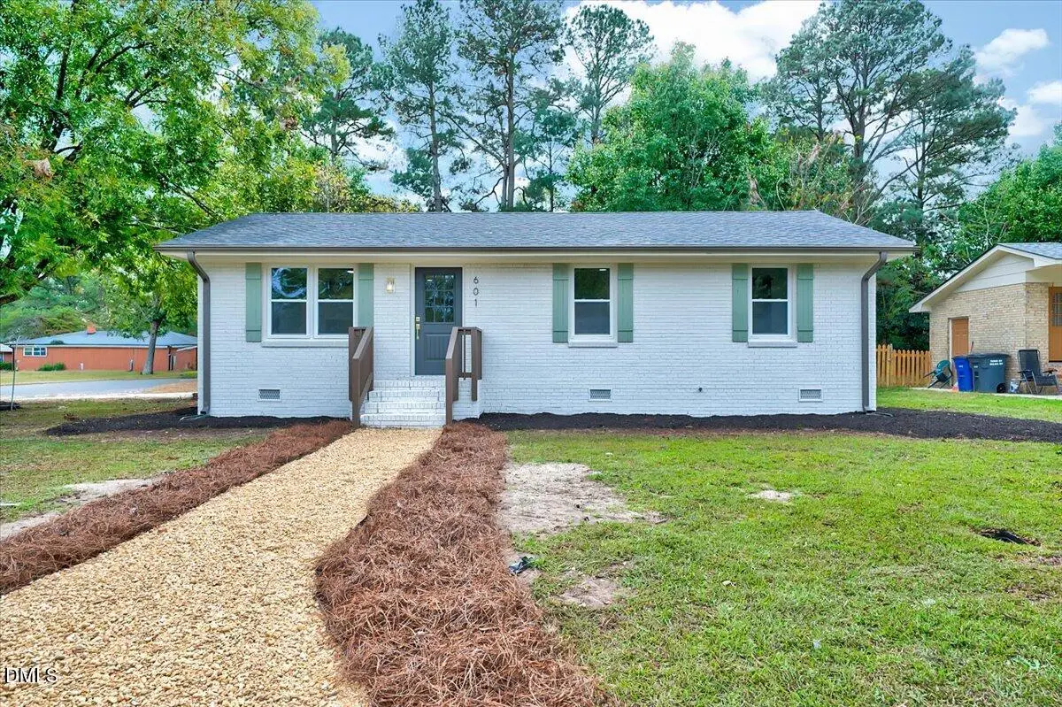 601 W Walnut Street, Selma, NC 27576 - Image #1