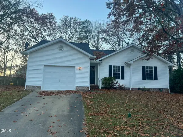 704 Pepperstone Court, Fuquay Varina, NC 27526