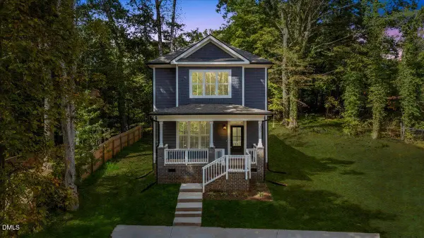 105 Sherwood Lane, Hillsborough, NC 27278