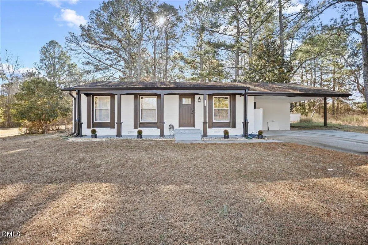 912 E Sanders Street, Four Oaks, NC 27524 - #1