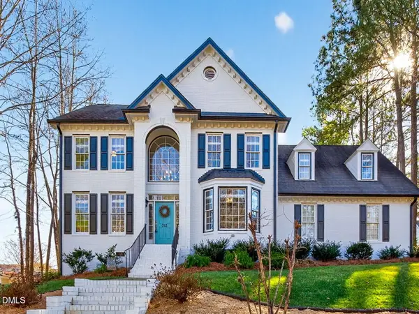 313 Crossway Lane, Holly Springs, NC 27540