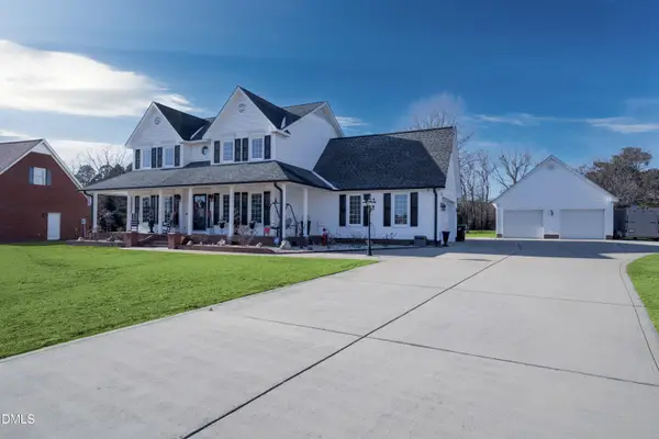 24 Clubhouse Drive, Dunn, NC 28334