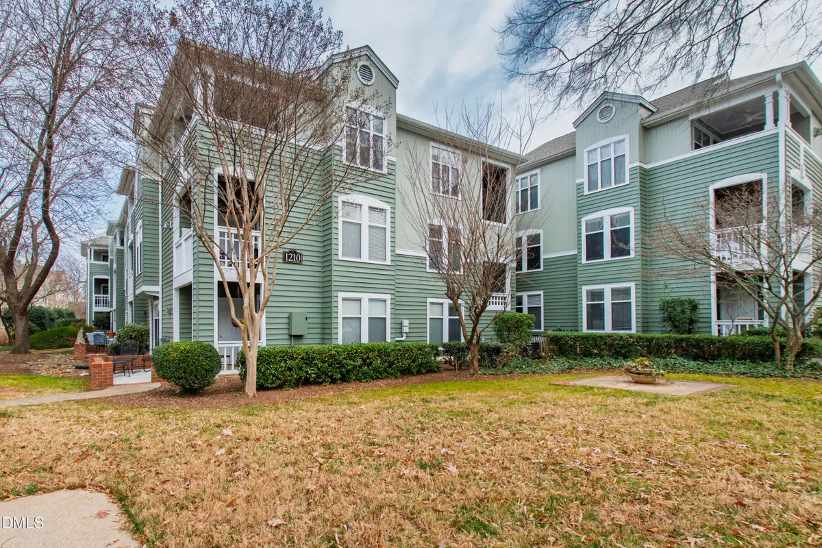 1210 Westview Lane #303, Raleigh, NC 27605 - Image #1