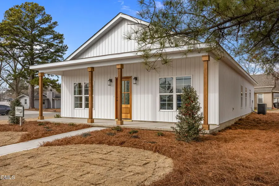 206 S Wall Street, Benson, NC 27504 - #2