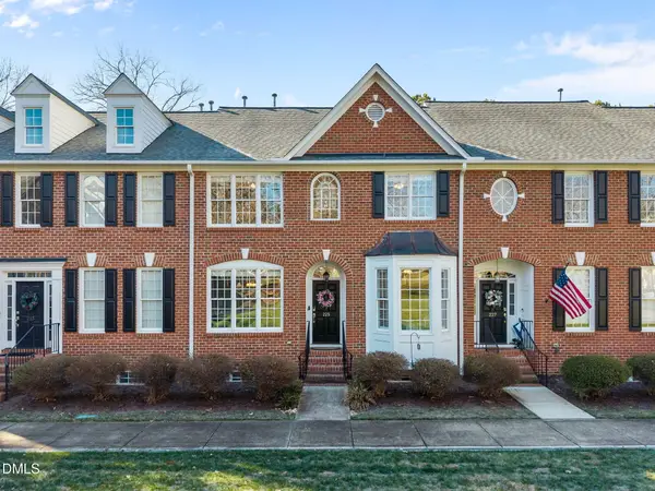 225 Kenmont Drive, Holly Springs, NC 27540