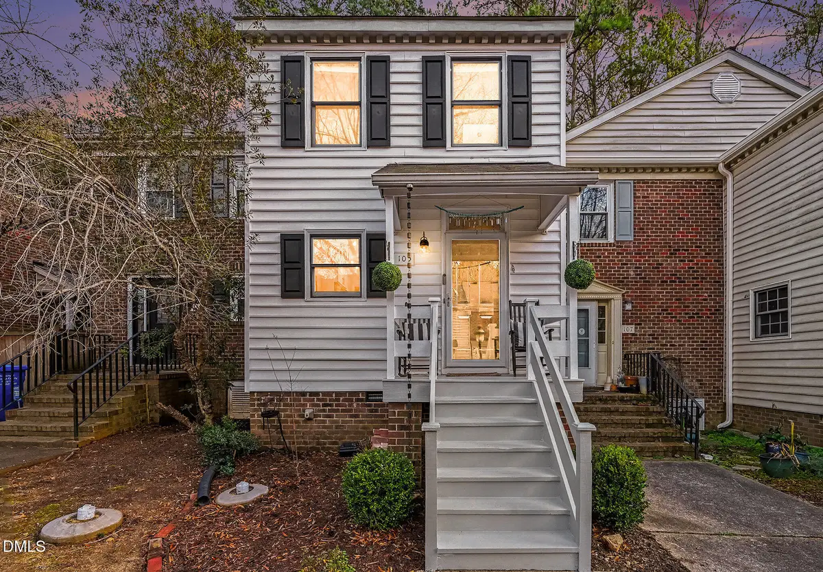 105 Sully Court, Chapel Hill, NC 27514 - Image #1