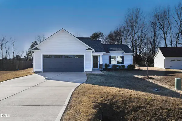 62 Flip Flop Circle, Four Oaks, NC 27524