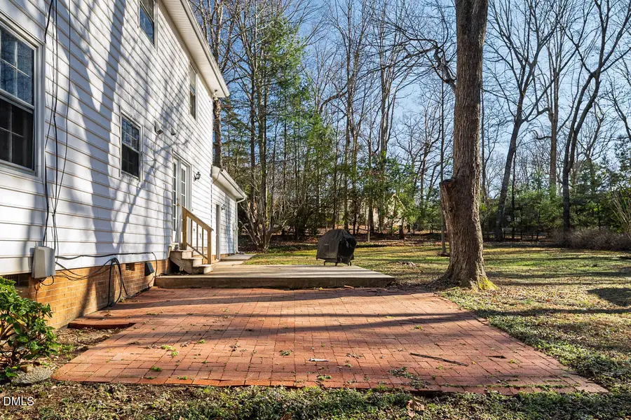 137 Amesbury Lane, Cary, NC 27511 - Image #2