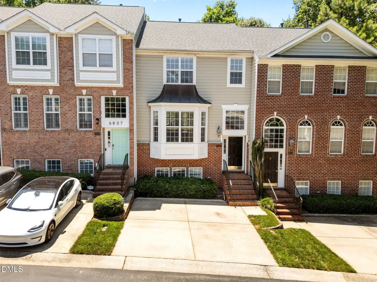 6809 Middleboro Drive, Raleigh, NC 27612 - Image #1