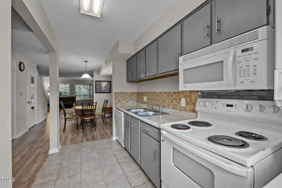 120 Schultz Street, Chapel Hill, NC 27514 - #3