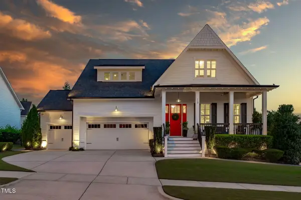 113 Splendid Oak Court, Holly Springs, NC 27540