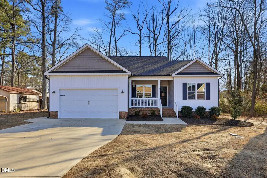 110 Oak Street, Selma, NC 27576 - #2