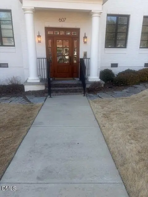 607 Smedes Place #B, Raleigh, NC 27605 - #2