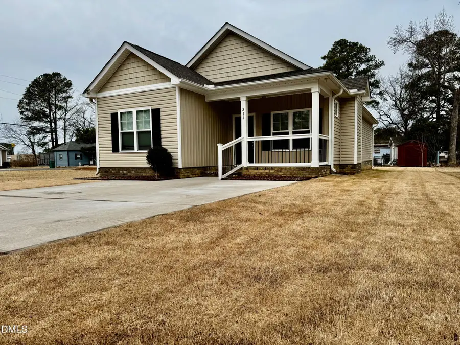 311 S Corbett Avenue S, Kenly, NC 27542 - #2