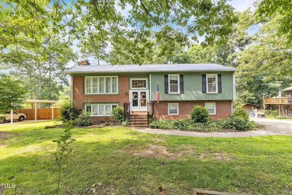 2712 Pebblebrook Drive, Sanford, NC 27330