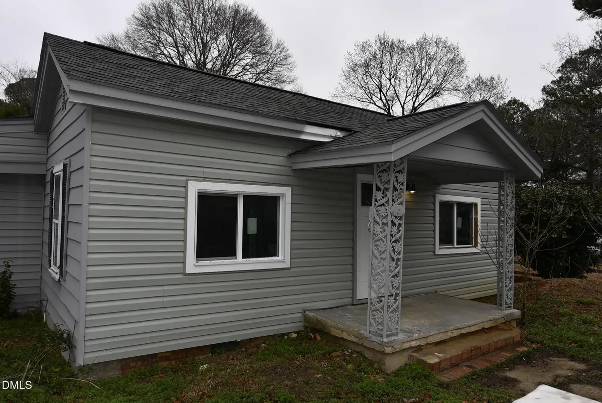 405 E Cole Street, Dunn, NC 28334 - #1