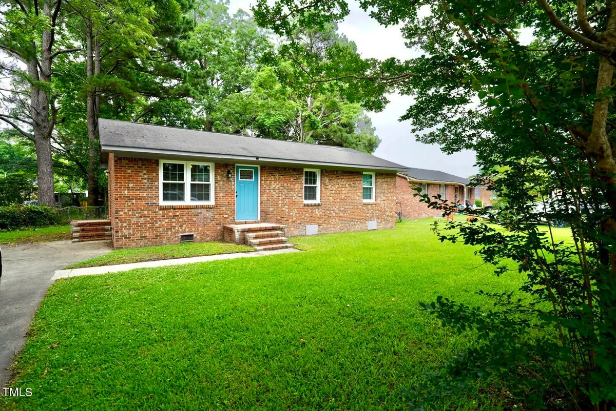 712 Boston Avenue, Washington, NC 27889 - #1