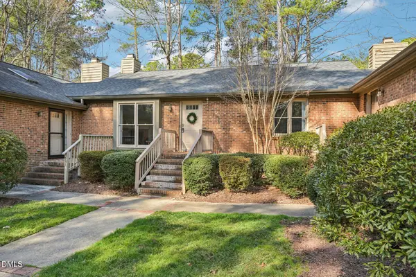 200 W Woodcroft #53b, Durham, NC 27713