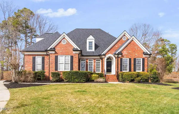 105 Seagrave Place, Morrisville, NC 27560