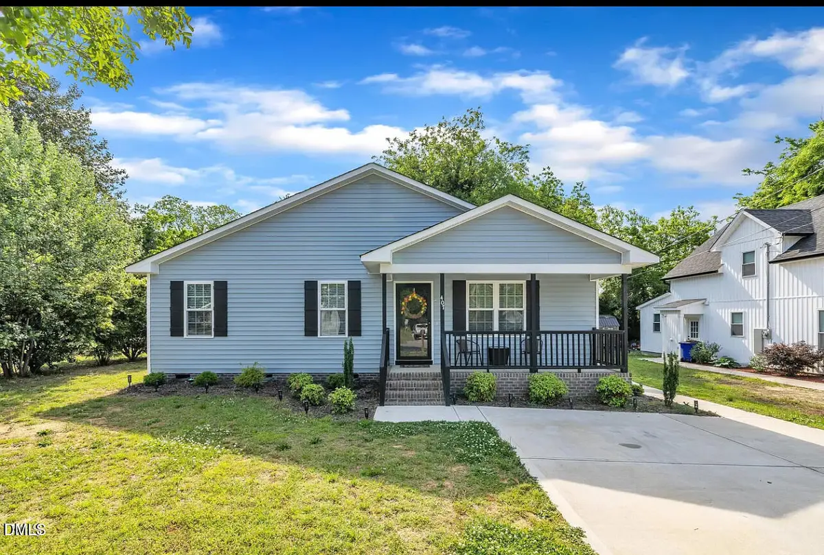 407 Collier Street, Smithfield, NC 27577 - #1