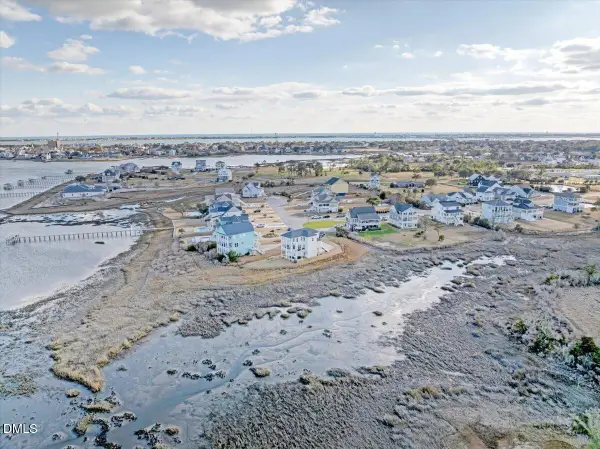 1206 Pinnacle Court, Morehead City, NC 28557