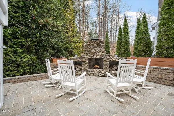 405 Jewell Drive, Chapel Hill, NC 27516