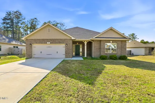 52 Woodwater Circle, Lillington, NC 27546