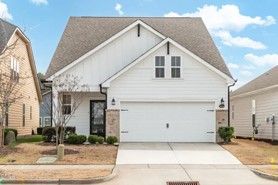 6434 Crown Parkway, Durham, NC 27703 - #2