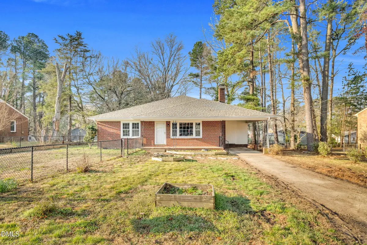 1249 Oakridge Avenue, Henderson, NC 27536 - #1