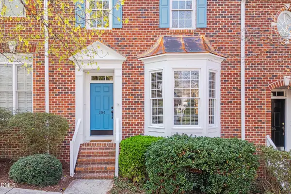 204 Greenview Drive, Chapel Hill, NC 27516