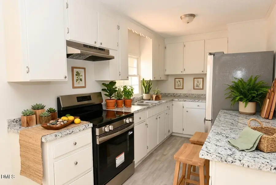 703 W Main Street, Clinton, NC 28328 - #3