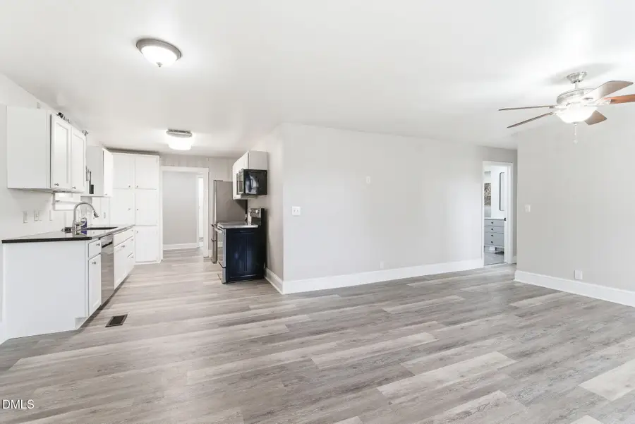 944 Sunset Drive, Graham, NC 27253 - #3