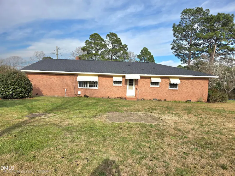 401 N Lincoln Street, Benson, NC 27504 - #2