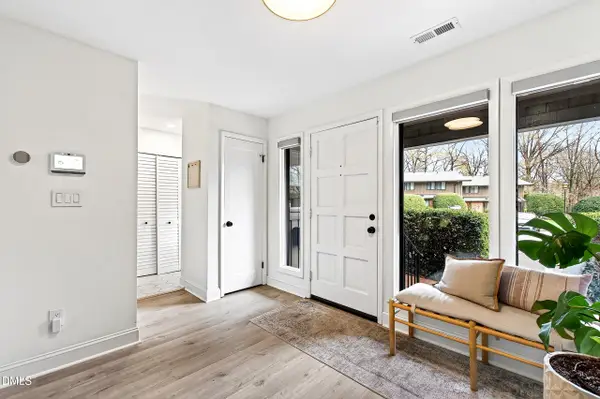 907 Oak Tree Drive, Chapel Hill, NC 27517