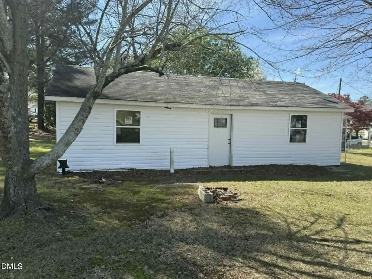 14 S Mason Street, Coats, NC 27521 - #1