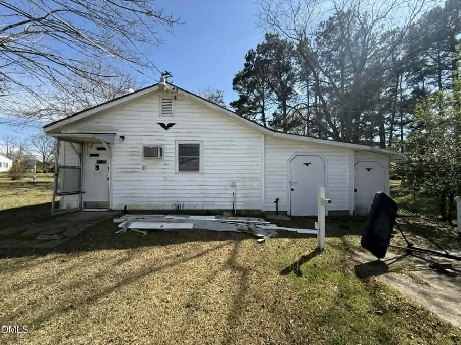 14 S Mason Street, Coats, NC 27521 - #2