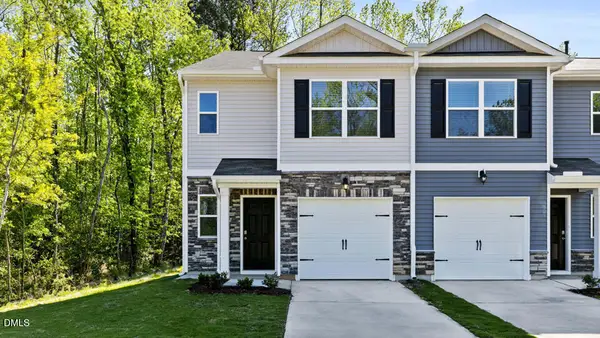 37 Rusling Leaf Drive, Fuquay Varina, NC 27526