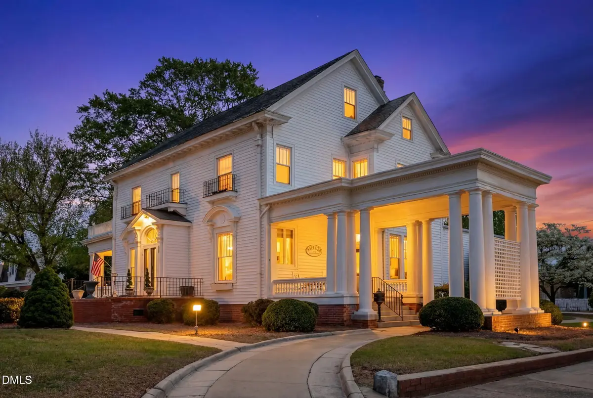 309 W Divine Street, Dunn, NC 28334 - #1