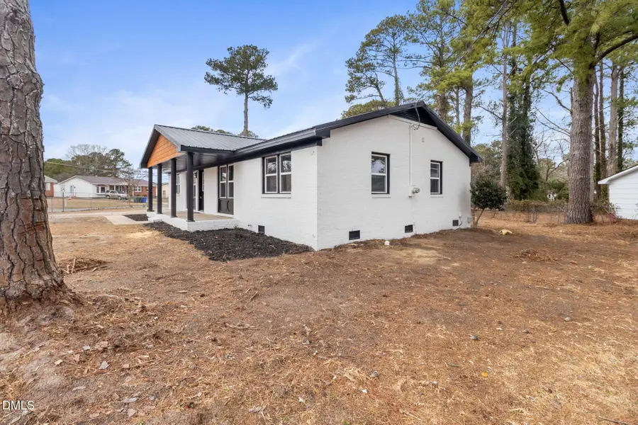 804 NW Lakecrest Drive, Fayetteville, NC 28301 - #2